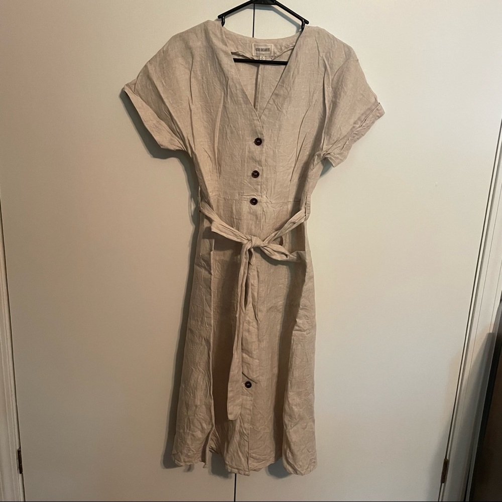 4 Our Dreamers linen dress